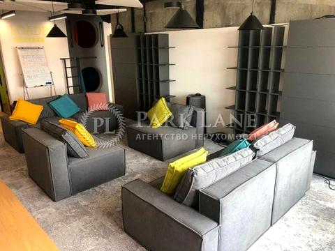 коммерческая по адресу Кловский спуск, 7