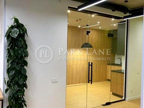 коммерческая по адресу Кловский спуск, 7