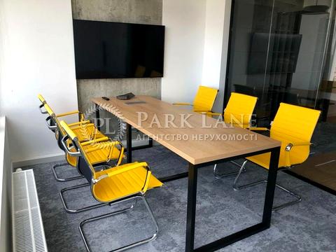 коммерческая по адресу Кловский спуск, 7