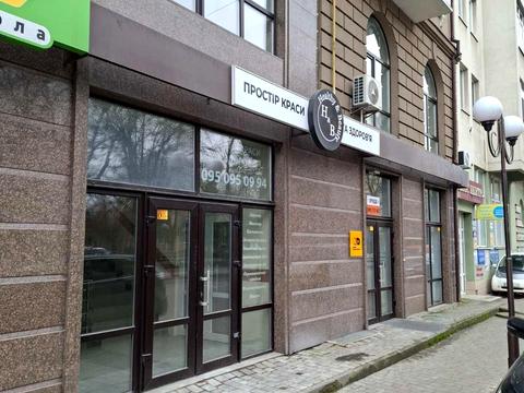 комерційна за адресою Залізнична вул., 49