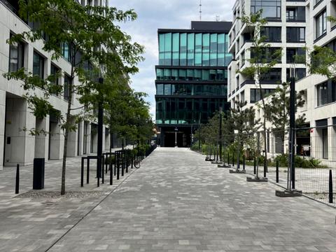 коммерческая по адресу Гарета Джонса ул. (Сімʼї Хохлових), 8