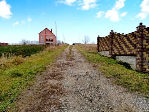 участок по адресу с. Шаровечка, Грушевського, 22