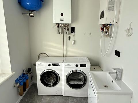 будинок за адресою Бориса Лятошинського вул. (1 Травня)