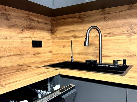 квартира за адресою с. Крихівці, Виноградна вул., 6