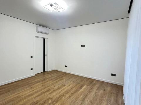 квартира за адресою с. Крихівці, Виноградна вул., 6