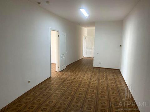 квартира за адресою Дніпровська набережна вул., 19-В