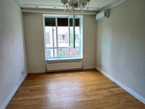 будинок за адресою Центральна вул.