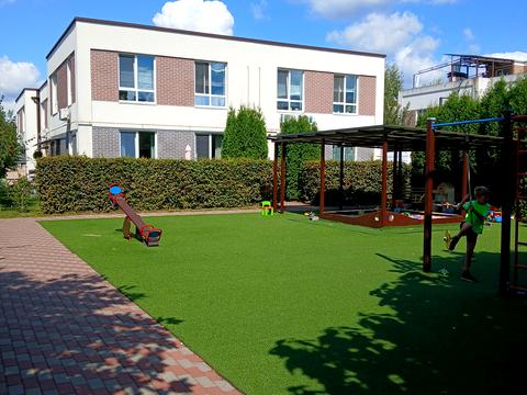 будинок за адресою Центральна вул.