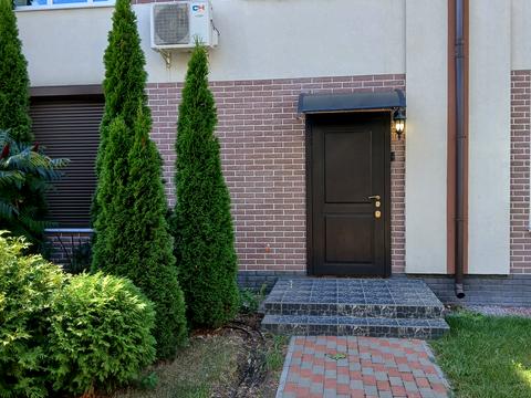 будинок за адресою Центральна вул.