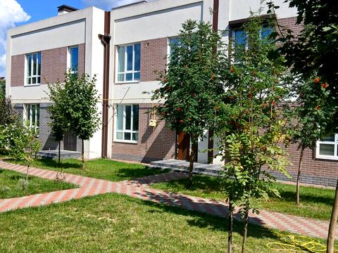 будинок за адресою Центральна вул.