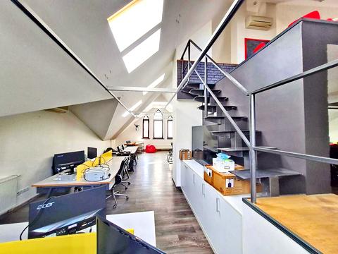 комерційна за адресою Воздвиженська вул., 40