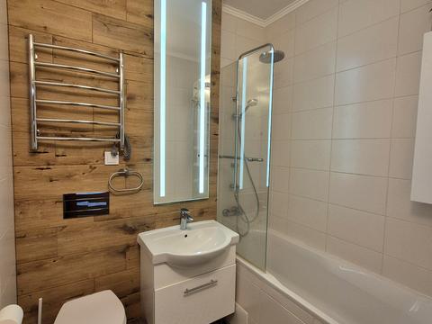 квартира за адресою Святослава Хороброго вул., 11-Б