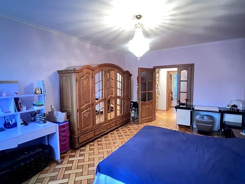 квартира по адресу Катерини Білокур ул., 6