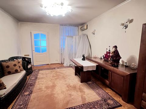 квартира по адресу Катерини Білокур ул., 6