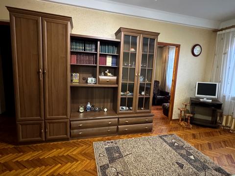 квартира за адресою Космонавтів вул., 11в