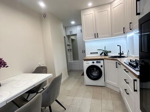 квартира по адресу Свободы просп., 1/60