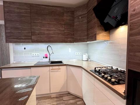 квартира за адресою Соборна, 105