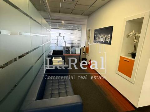 комерційна за адресою Євгена Сверстюка вул. (Марини Раскової), 2А