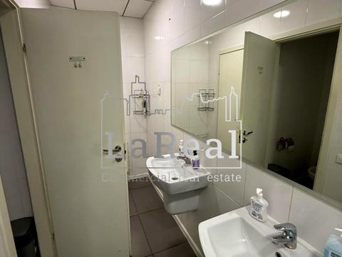 комерційна за адресою Євгена Сверстюка вул. (Марини Раскової), 2А