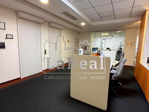 комерційна за адресою Євгена Сверстюка вул. (Марини Раскової), 2А