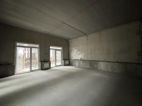 комерційна за адресою Михайла Максимовича вул. (Онуфрія Трутенка), 24-В