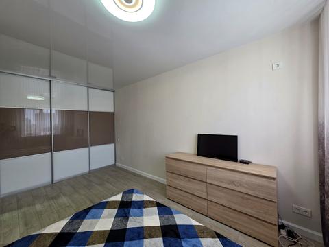 квартира за адресою Льва Ландау просп. (50-річчя СРСР), 52-Л