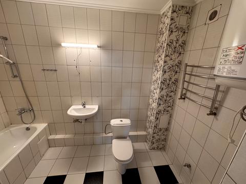 квартира за адресою Срібнокільська вул., 2-А