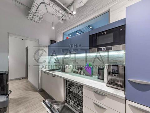 комерційна за адресою вул. Глибочицька, 32 б