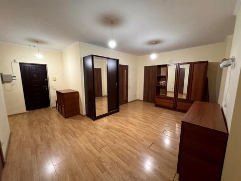 квартира за адресою Срібнокільська вул., 2-А