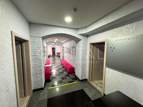 комерційна за адресою Шота Руставелі вул., 30-Б