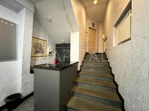 комерційна за адресою Шота Руставелі вул., 30-Б