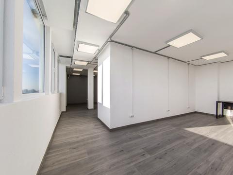 комерційна за адресою Саксаганського вул., 121