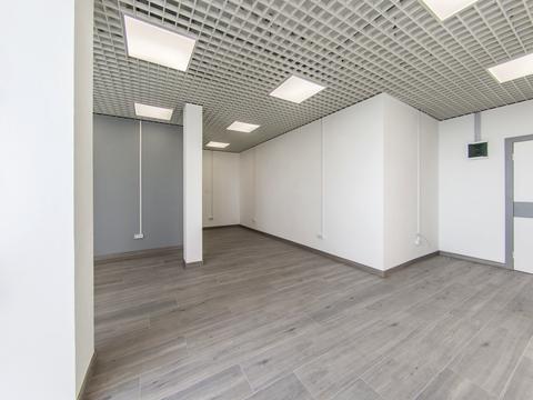 комерційна за адресою Саксаганського вул., 121