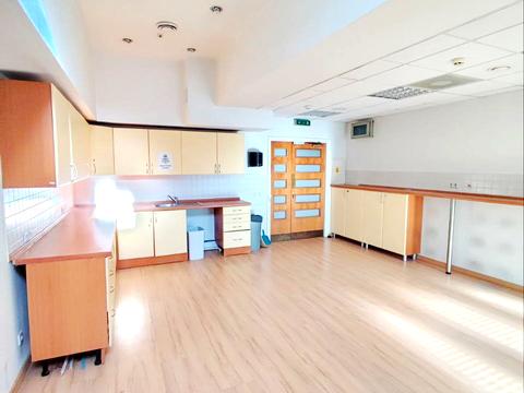 комерційна за адресою Богдана Хмельницького вул., 50