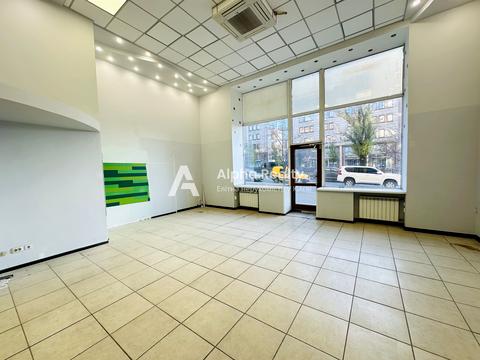 комерційна за адресою Тараса Шевченка бульв., 58