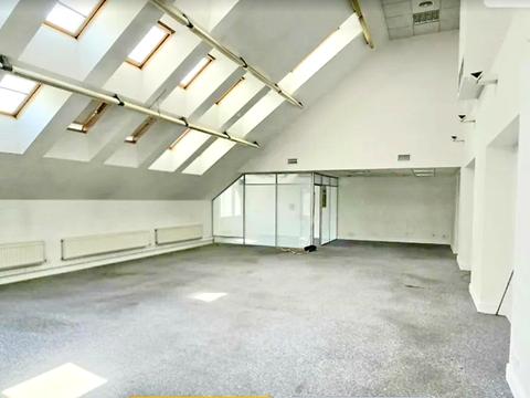 комерційна за адресою Богдана Хмельницького вул., 50