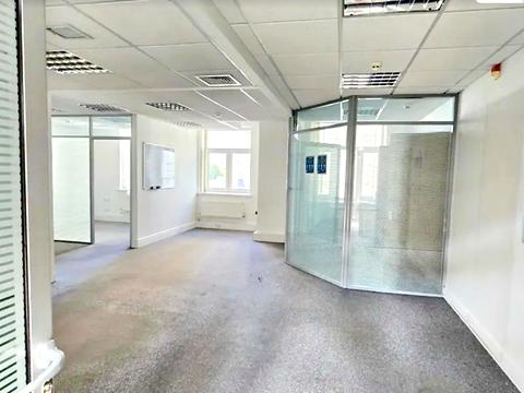 комерційна за адресою Богдана Хмельницького вул., 50