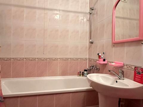 квартира за адресою Довженка вул., 1