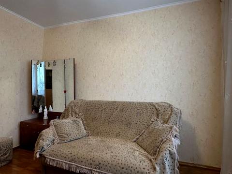 квартира за адресою Довженка вул., 1