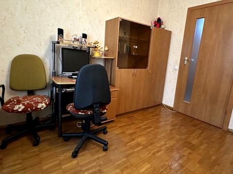 квартира за адресою Довженка вул., 1