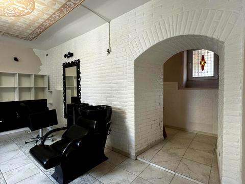 комерційна за адресою Михайла Грушевського вул., 1