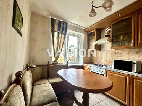 квартира за адресою Стадіонна вул., 13