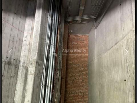 комерційна за адресою Буслівська вул., 12