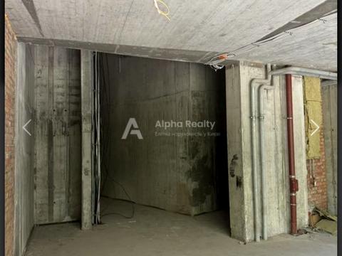 комерційна за адресою Буслівська вул., 12