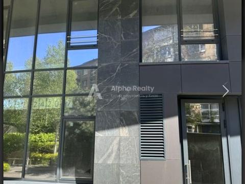 комерційна за адресою Буслівська вул., 12