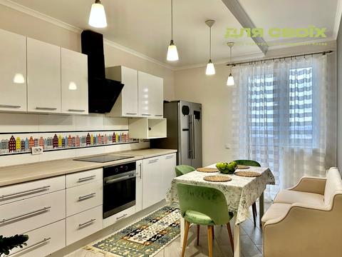 квартира за адресою Героїв полку "Азов" вул. (Маршала Малиновського), 8