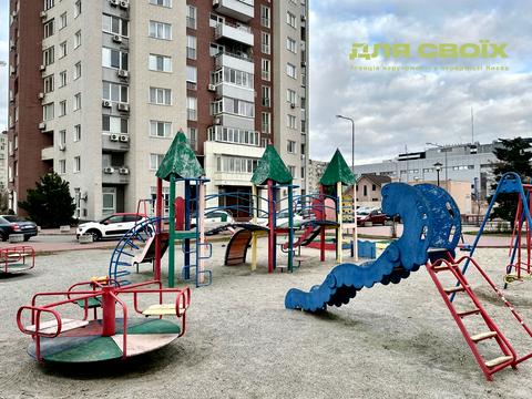 квартира по адресу Героев Полка "Азов ул. (Малиновского маршала), 8