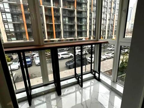 комерційна за адресою Предславинська вул., 57