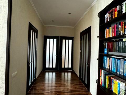 будинок за адресою Бориса Джонсона вул.