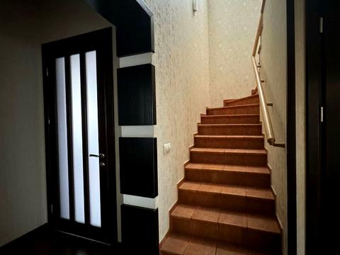 будинок за адресою Бориса Джонсона вул.